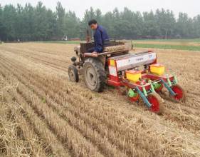 蒙城:加快戰(zhàn)略性新興產(chǎn)業(yè)集聚發(fā)展