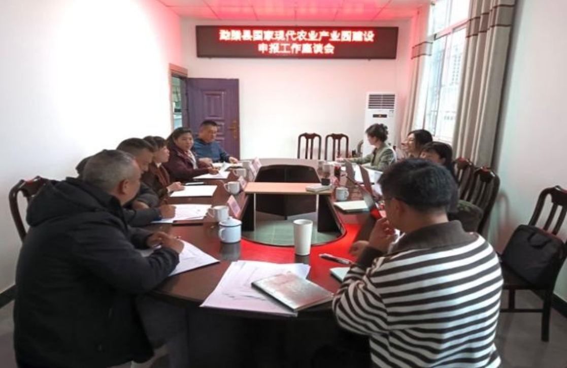 我院團(tuán)隊(duì)走入“中國天然橡膠第一縣”,與勐臘共赴國家現(xiàn)代農(nóng)業(yè)產(chǎn)業(yè)園建設(shè)之路